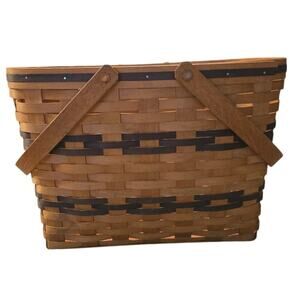 Bradford Basket Co Magazine Basket 1997  EUC